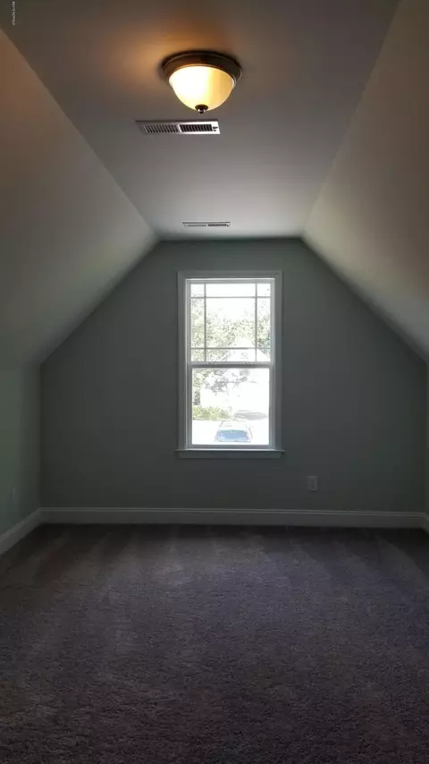 71 Edward Teach Ct, Hampstead, NC 28443 photo 12