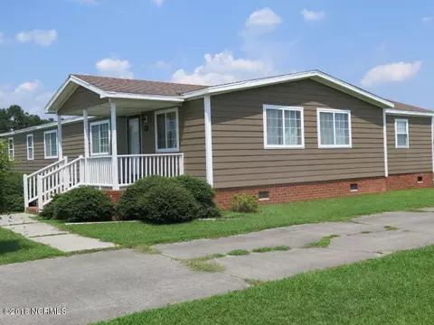 694 Murphy Rd, Clinton, NC 28328 photo 2