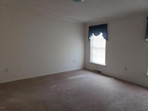 103 E Blanche St, Chadbourn, NC 28431 photo 7