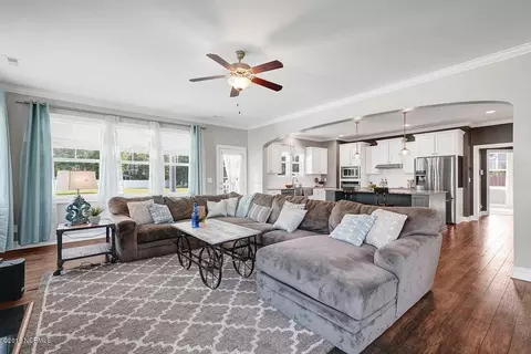 231 E Conolly Ct, Hampstead, NC 28443 photo 8