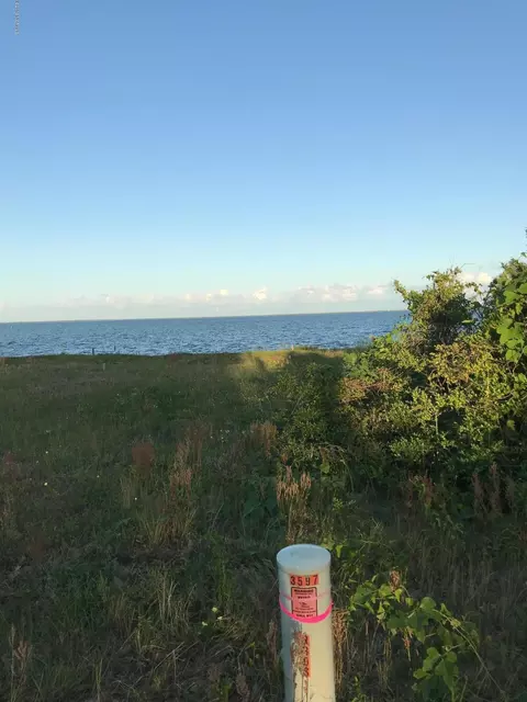 311 Core Sound Loop Rd, Atlantic, NC 28511 photo 2