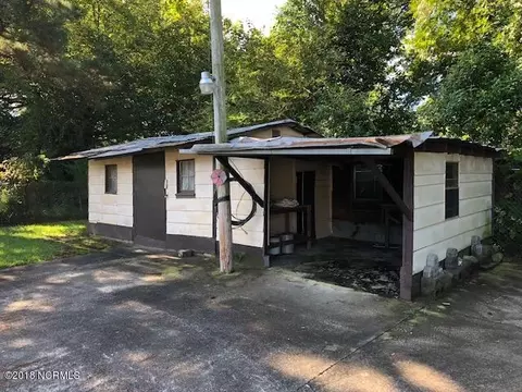 706 Academy St E, Wilson, NC 27893 photo 6