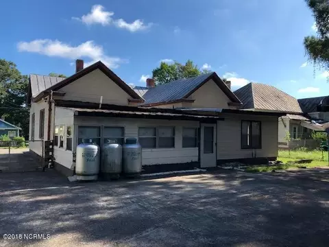 706 Academy St E, Wilson, NC 27893 photo 3