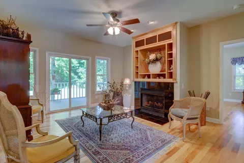 103 W High Bluff Dr, Hampstead, NC 28443 photo 5