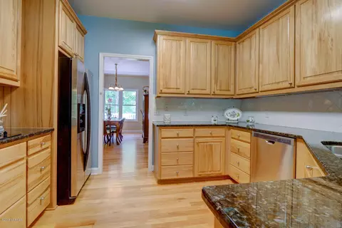 103 W High Bluff Dr, Hampstead, NC 28443 photo 8