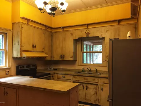 204 W Main St, Pine Level, NC 27568 photo 27