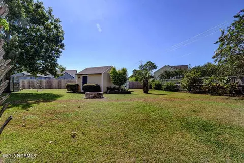 107 Friendly Ln, Hampstead, NC 28443 photo 31