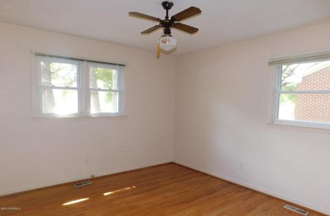 614 E Philips St, Tarboro, NC 27886 photo 8