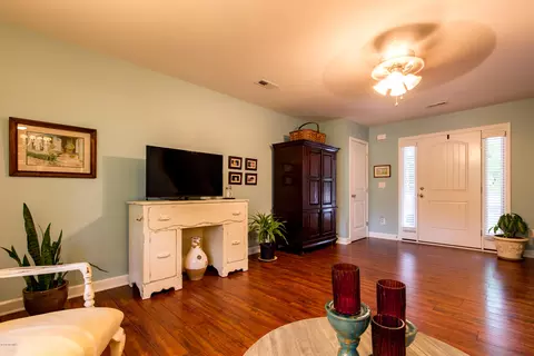 110 Twelve Pointer Rd, Hampstead, NC 28443 photo 7