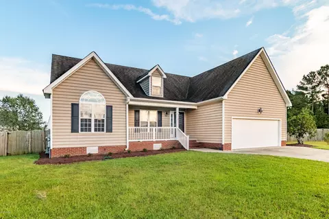 2017 Cherrytree Ln, Winterville, NC 28590 photo 1