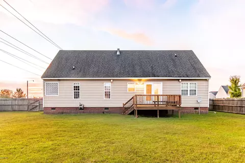 2017 Cherrytree Ln, Winterville, NC 28590 photo 2