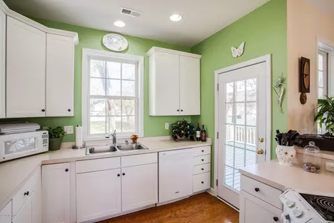 105 Long Leaf Dr, Hampstead, NC 28443 photo 10