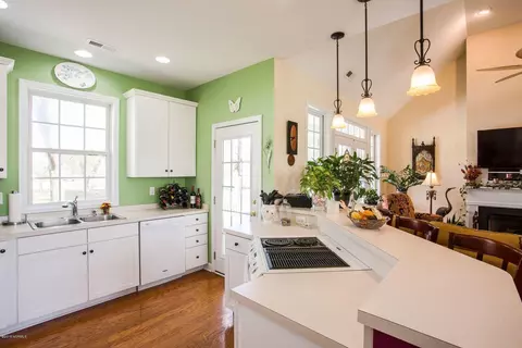 105 Long Leaf Dr, Hampstead, NC 28443 photo 8