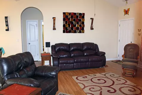 110 Boysenberry Fields Rd, Maple Hill, NC 28454 photo 4