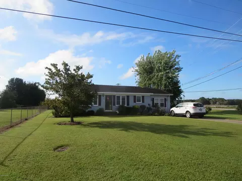 101 E Circle Dr, Hamilton, NC 27840 photo 2
