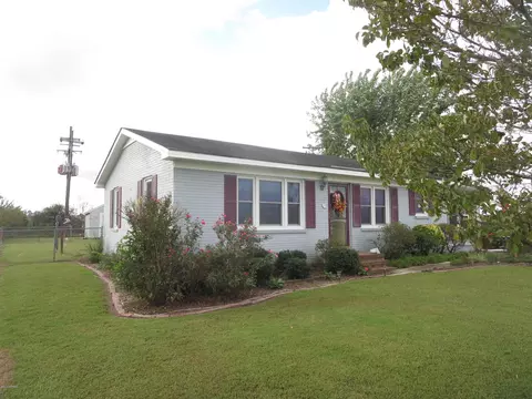 101 E Circle Dr, Hamilton, NC 27840 photo 3