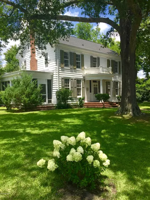 200 E Main St, Williamston, NC 27892 photo 2
