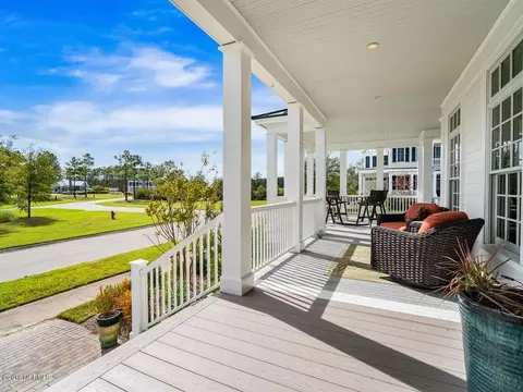 290 E Harborside Rd, Oriental, NC 28571 photo 9