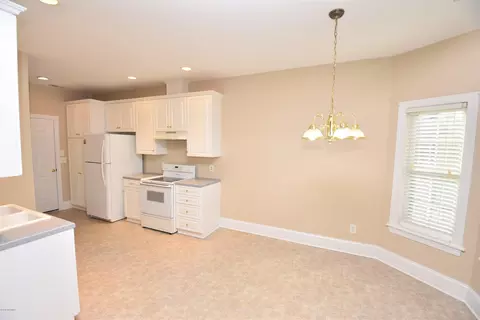 103 Pinecrest Ct, Washington, NC 27889 photo 10