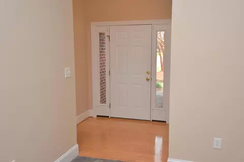 103 Pinecrest Ct, Washington, NC 27889 photo 5