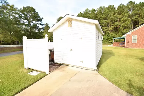 103 Pinecrest Ct, Washington, NC 27889 photo 24