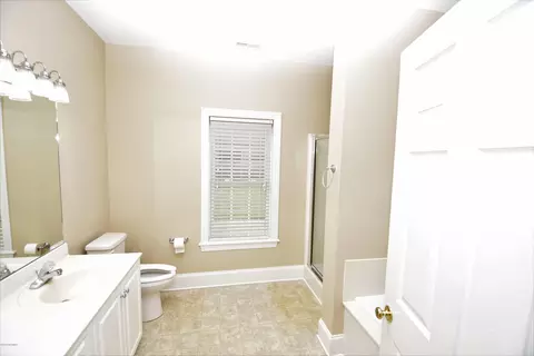 103 Pinecrest Ct, Washington, NC 27889 photo 14