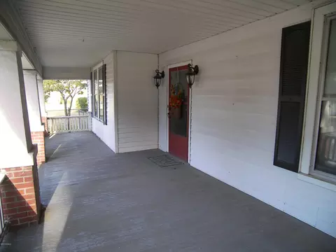 404 E Nash St, Spring Hope, NC 27882 photo 10