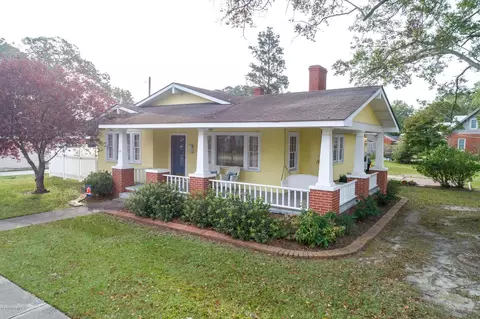424 E 3rd St, Ayden, NC 28513 photo 9