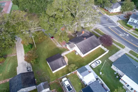 424 E 3rd St, Ayden, NC 28513 photo 8