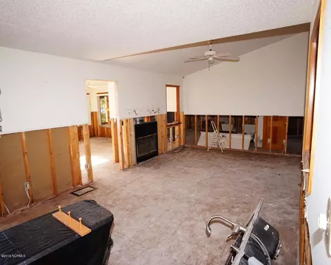 1906 Harbourside Dr, New Bern, NC 28560 photo 5
