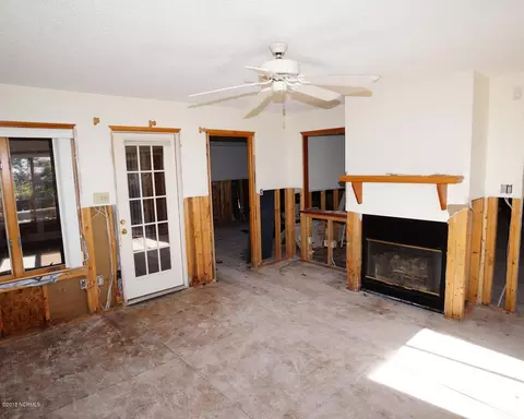 1906 Harbourside Dr, New Bern, NC 28560 photo 14