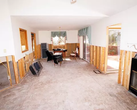 1906 Harbourside Dr, New Bern, NC 28560 photo 4