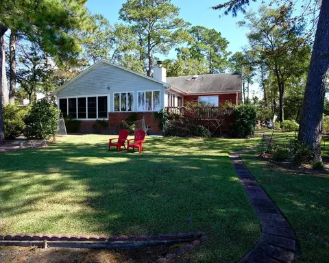 1906 Harbourside Dr, New Bern, NC 28560 photo 26