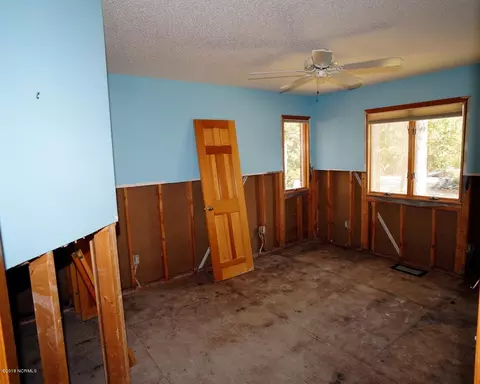 1906 Harbourside Dr, New Bern, NC 28560 photo 22