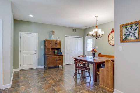 255 E Ivybridge Dr, Hubert, NC 28539 photo 9