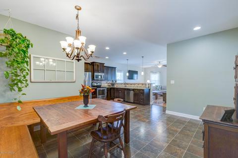 255 E Ivybridge Dr, Hubert, NC 28539 photo 8