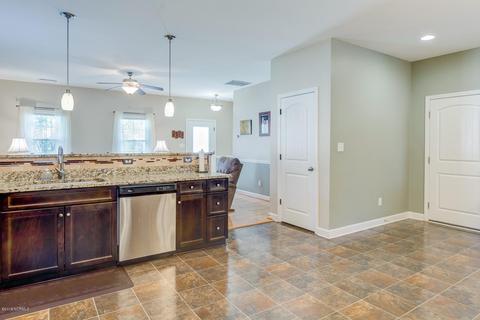255 E Ivybridge Dr, Hubert, NC 28539 photo 11