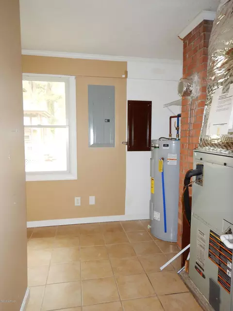 1019 Pool Ln, Williamston, NC 27892 photo 4