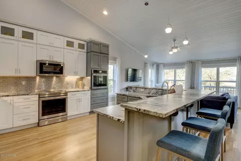 111 Mallard Dr, Hampstead, NC 28443 photo 5
