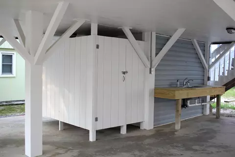 433 37th St, Sunset Beach, NC 28468 photo 2