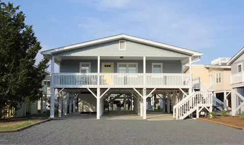 433 37th St, Sunset Beach, NC 28468 photo 1