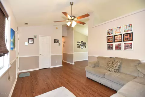 214 S Ginger Dr, Hubert, NC 28539 photo 8
