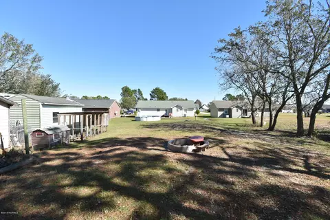 214 S Ginger Dr, Hubert, NC 28539 photo 3