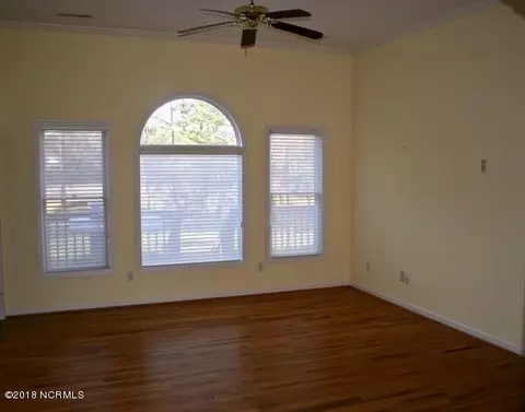 800 Cordgrass Rd, Hampstead, NC 28443 photo 5