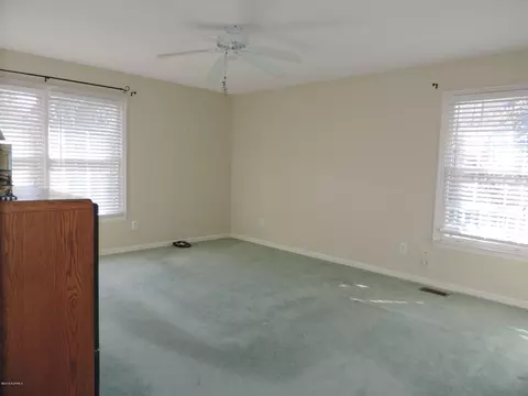 409 Taberna Cir, New Bern, NC 28562 photo 15