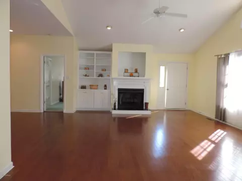 409 Taberna Cir, New Bern, NC 28562 photo 4