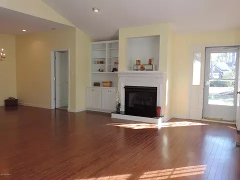 409 Taberna Cir, New Bern, NC 28562 photo 6
