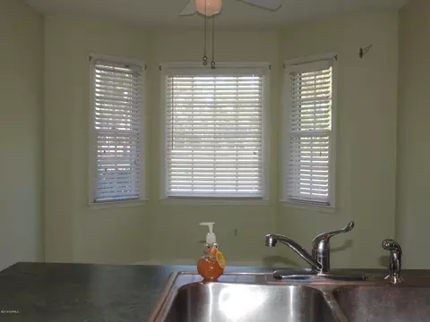 409 Taberna Cir, New Bern, NC 28562 photo 13