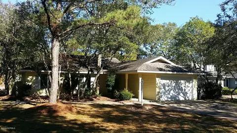 701 Fairway Dr E, Sunset Beach, NC 28468 photo 1