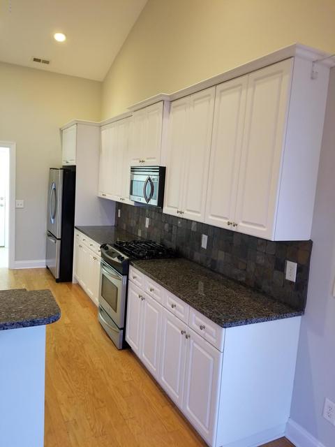70 Scotlands Ct, Hampstead, NC 28443 photo 10